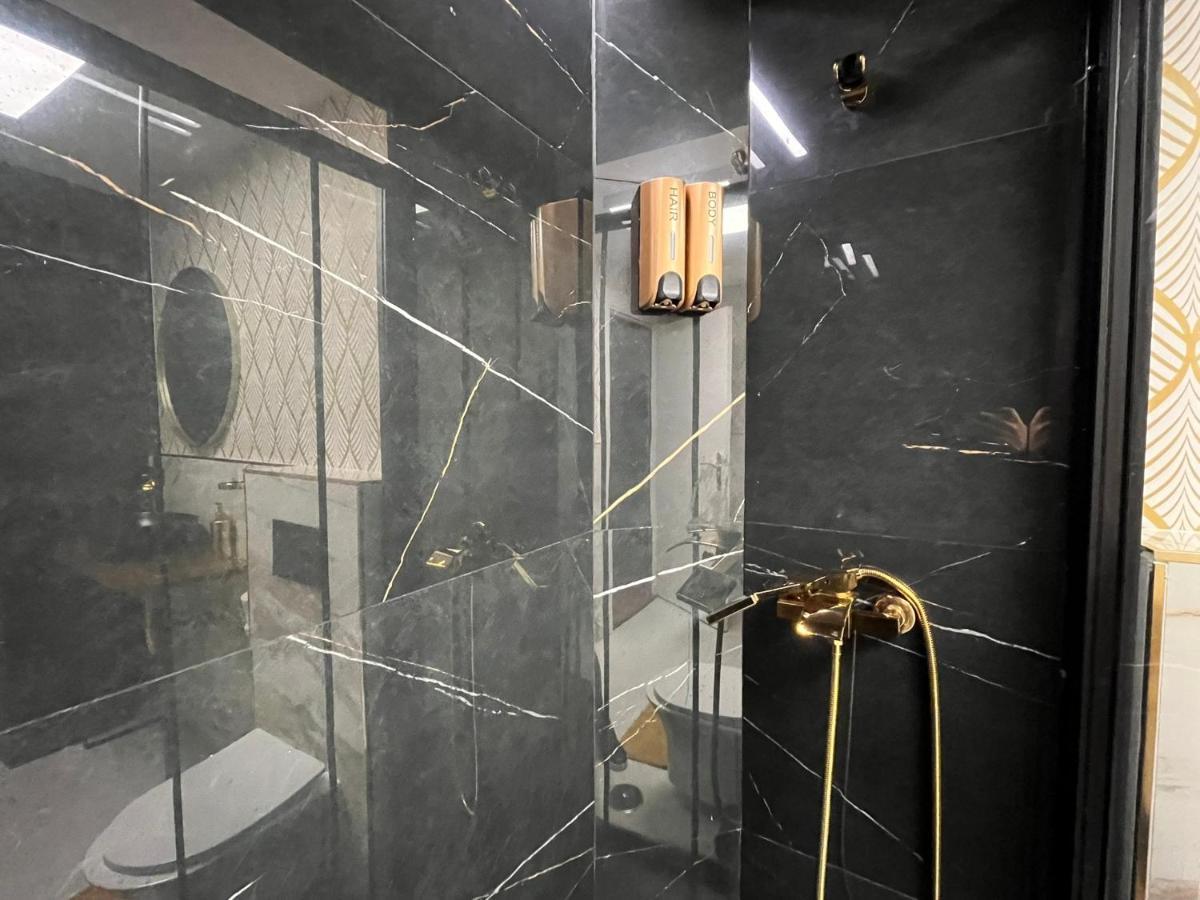شقة Chic12 Luxury Grupo Gran Via مدريد المظهر الخارجي الصورة